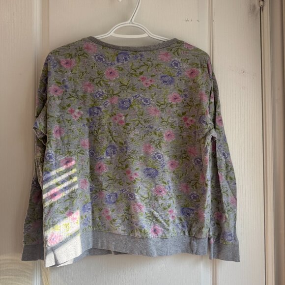H&M grey floral sweater - Picture 4 of 4